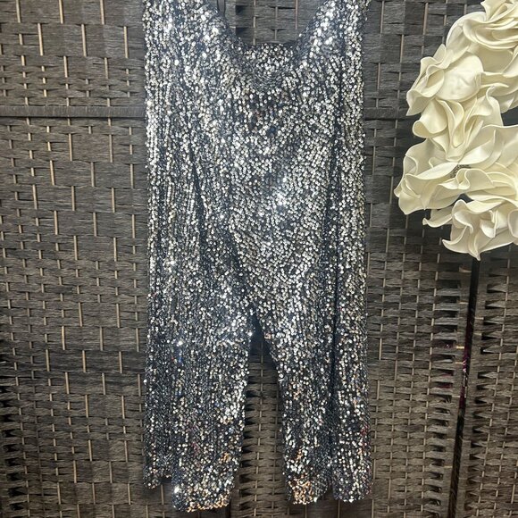 Anthropologie Black and Silver Sequin Cropped Pants - Picture 7 of 7